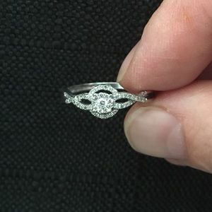 Sterling silver genuine natural diamonds ring